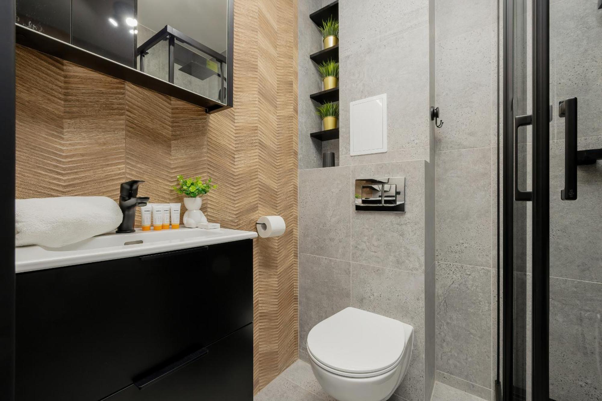 Modern Black & Wooden Apartment Warsaw Near The Airport By Noclegi Renters Dış mekan fotoğraf